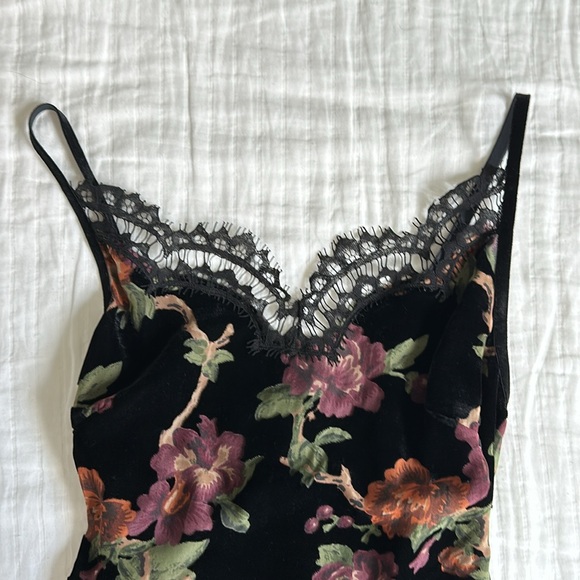 Max Studio Lace Top - Picture 3 of 5